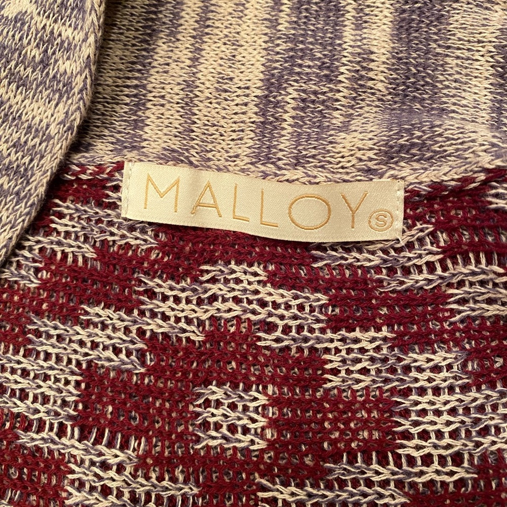 Sweater shawl with long tails - Picture 3 of 3